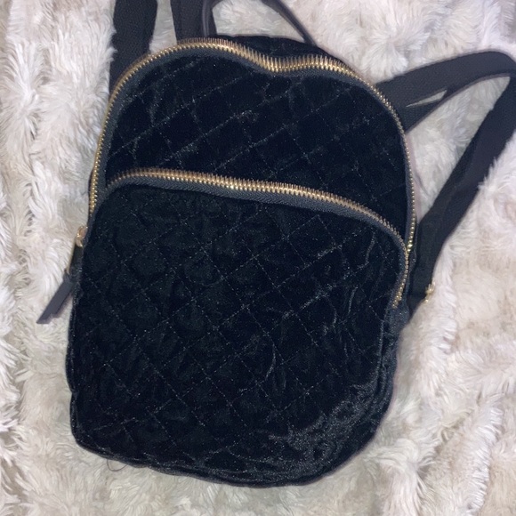 🎒NWT BLACK VELVET BACKPACK 🎒 - Picture 6 of 9